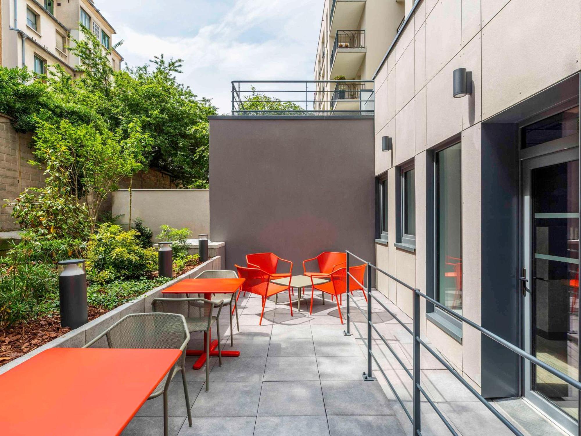 Ibis Budget Paris Clichy Mairie Екстер'єр фото