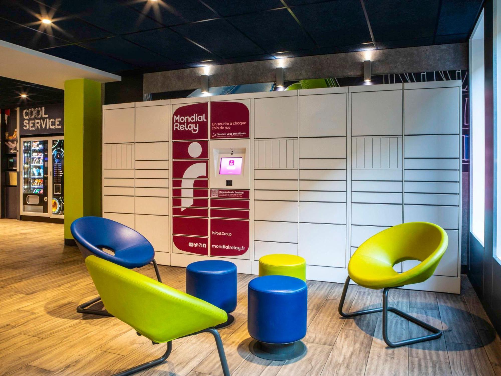 Ibis Budget Paris Clichy Mairie Екстер'єр фото