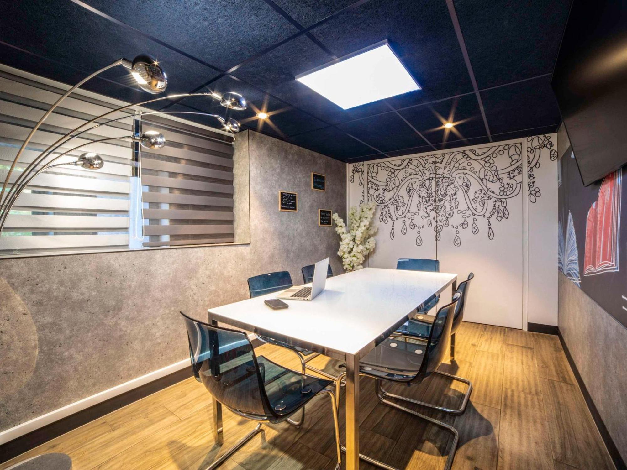 Ibis Budget Paris Clichy Mairie Екстер'єр фото