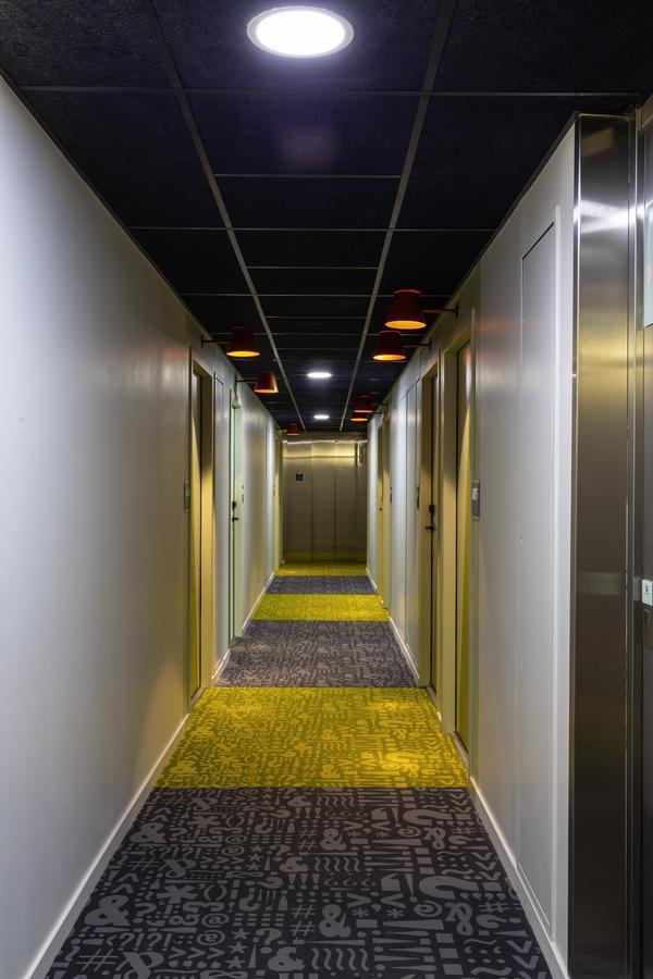 Ibis Budget Paris Clichy Mairie Екстер'єр фото